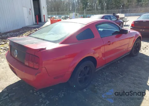 2007 Ford Mustang V6 Deluxe/V6 Premium z USA, uszkodzony, nr VIN 1ZVFT80N675294137